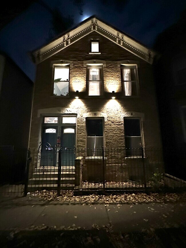 Foto del edificio - 1307 W Fillmore St