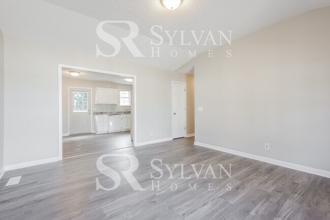 Building Photo - Embrace Tranquility and Convenience