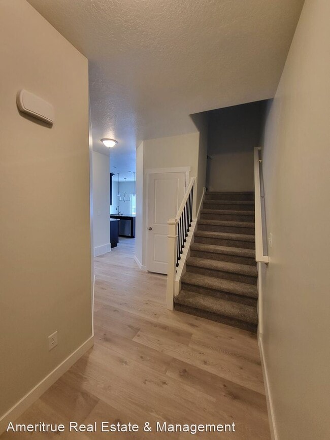 Building Photo - 3 br, 2.5 bath House - 3987 Harmony Court