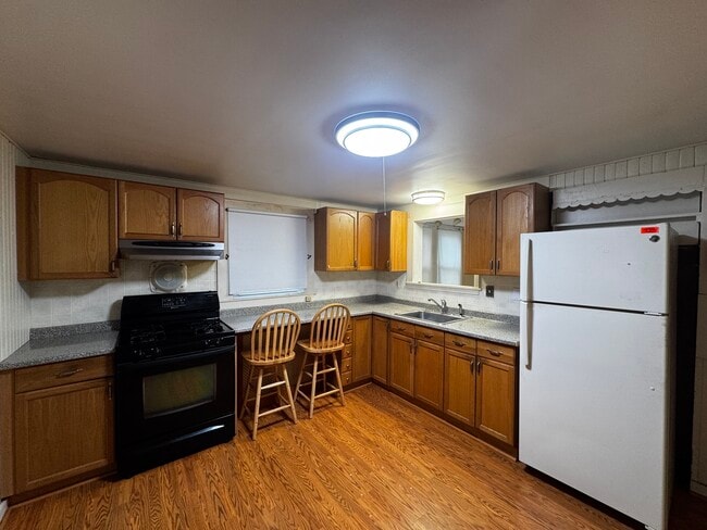 Building Photo - 1027 West St