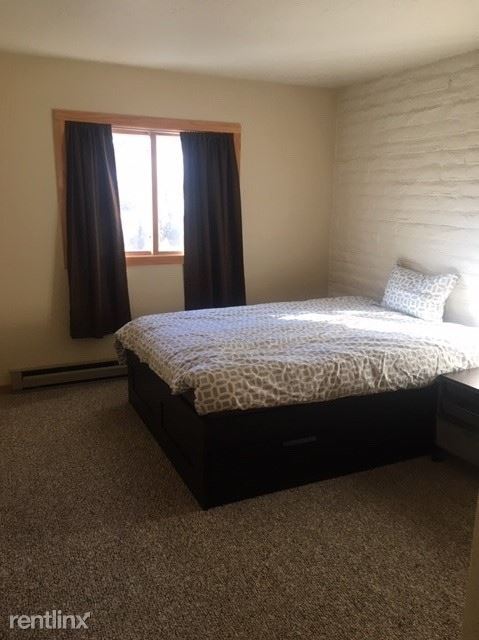 Building Photo - 2 br, 1 bath Townhome - 27 Cedar Ct