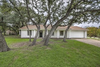 Building Photo - 513 Santa Clara Rd