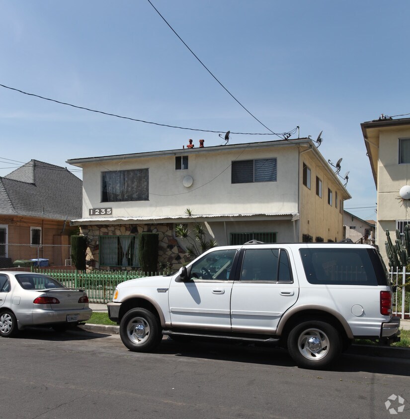 Foto del edificio - 1235 Dewey Ave