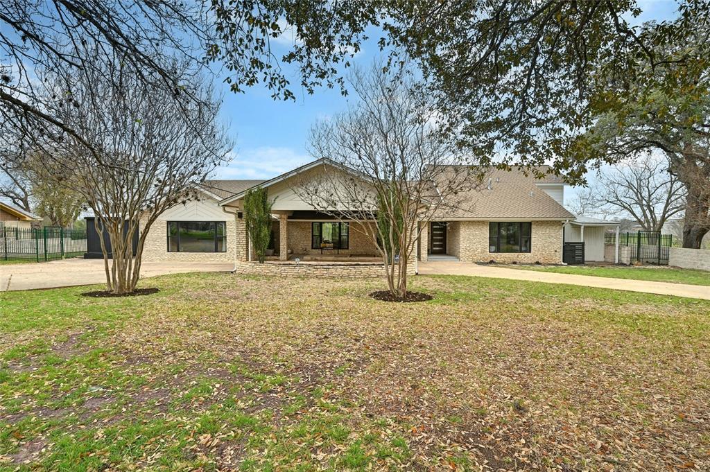 Foto principal - 5700 Penick Dr