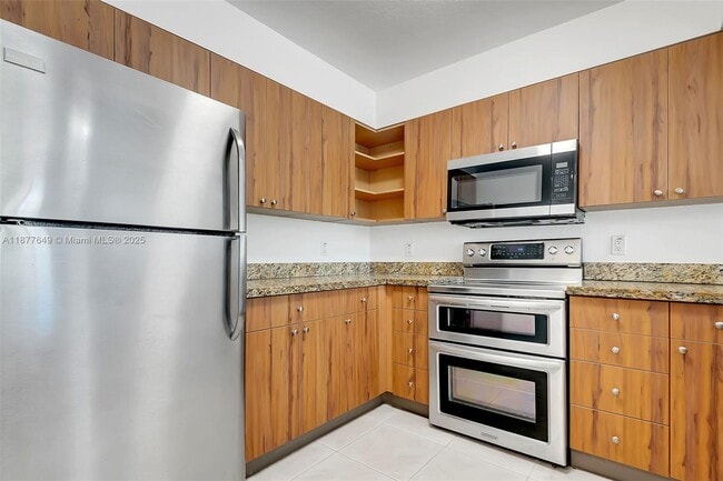 Building Photo - 5000 NW 79th Ave