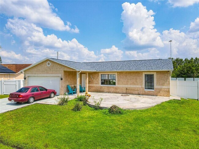 Foto del edificio - 853 Blanc Ct