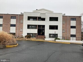 Building Photo - 4360 Cherry Hill Rd