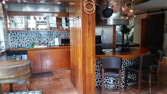 Foto del edificio - 3013 Harbor Dr