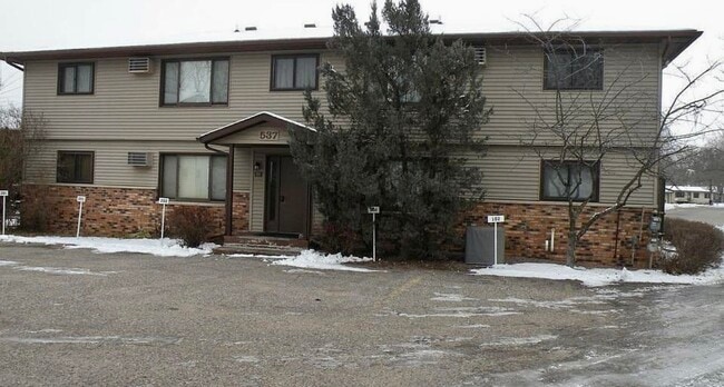 Back - entrance for #101 - 537 Kerry Dr