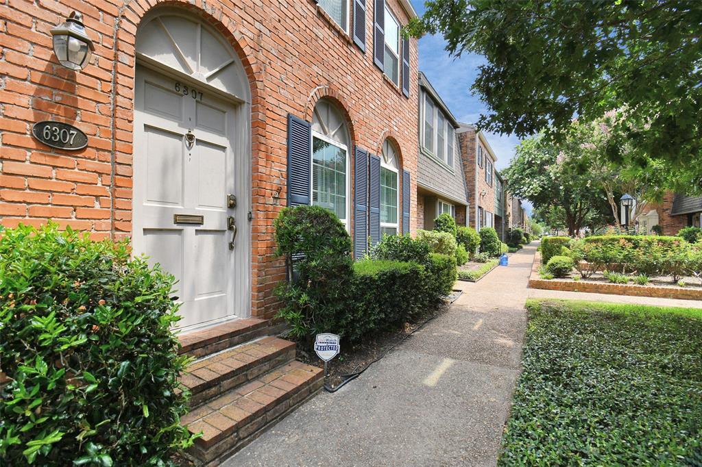 Foto principal - 6307 Briar Rose Dr