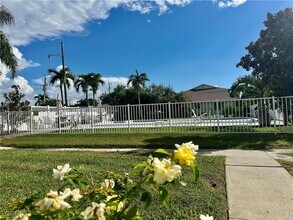 Building Photo - 4802 Tudor Dr