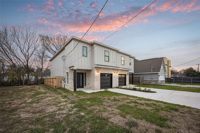 Foto del edificio - 8218 Lawler St