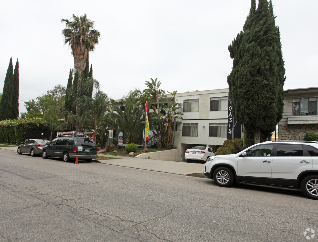 Foto del edificio - Oasis Apartments