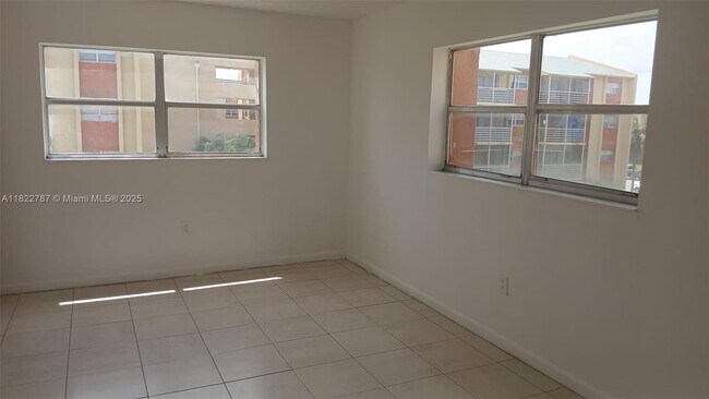 Foto del edificio - 3610 NW 21st St