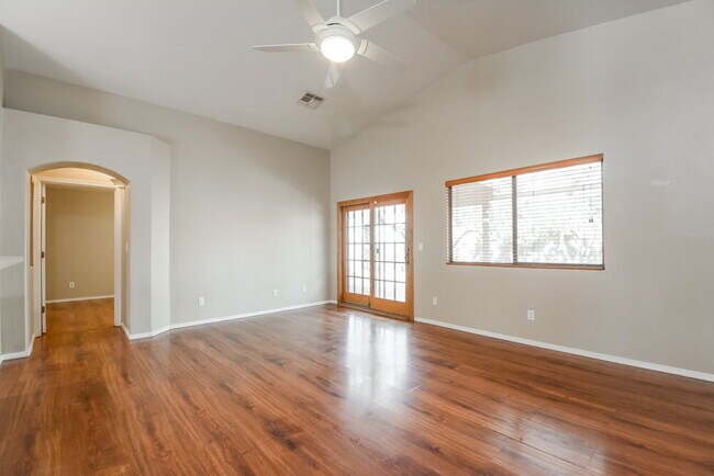 Foto del edificio - 8506 N Sayante Way