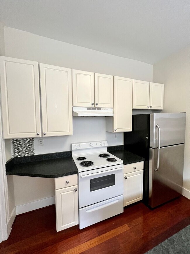 Foto del edificio - 212 W Main St