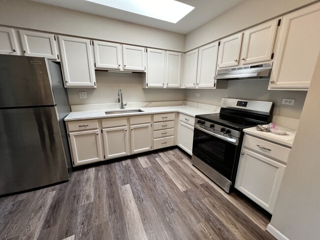 Foto del edificio - 274 S Lake St