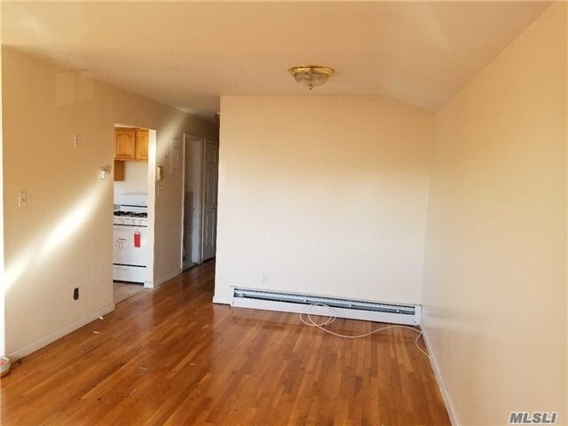 Building Photo - 132-15 57th Ave