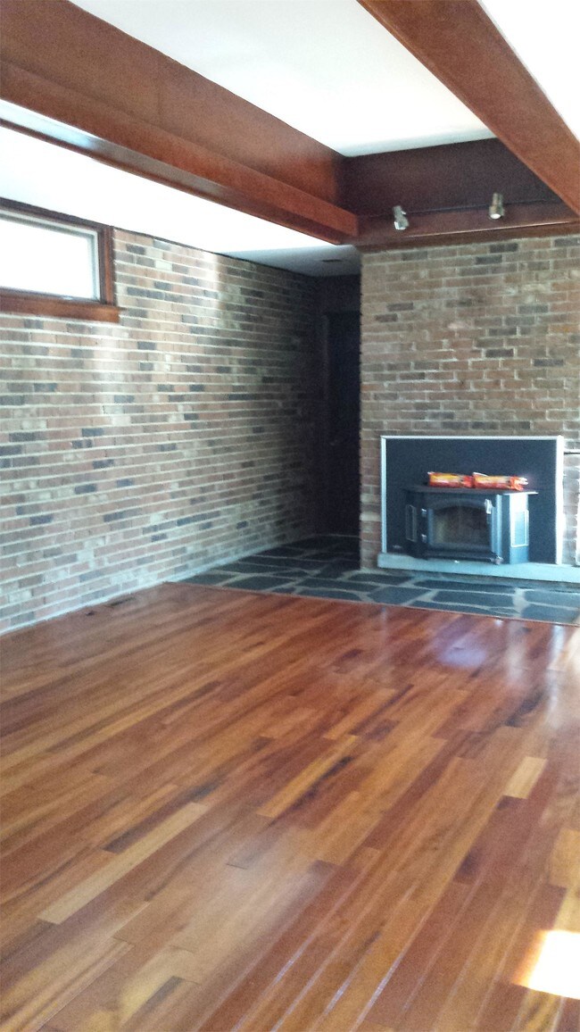 Foto del edificio - 10309 Wycliff Rd