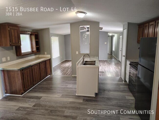 Building Photo - 1515 Busbee Rd