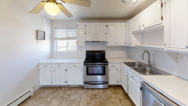 Foto del edificio - 6605 Pahokee Ct