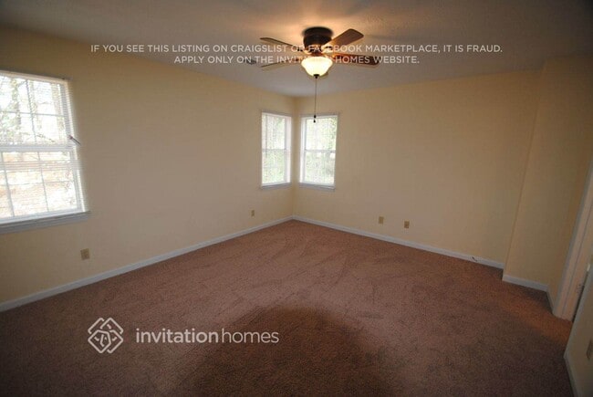 Foto del edificio - 4220 E Meadow Dr