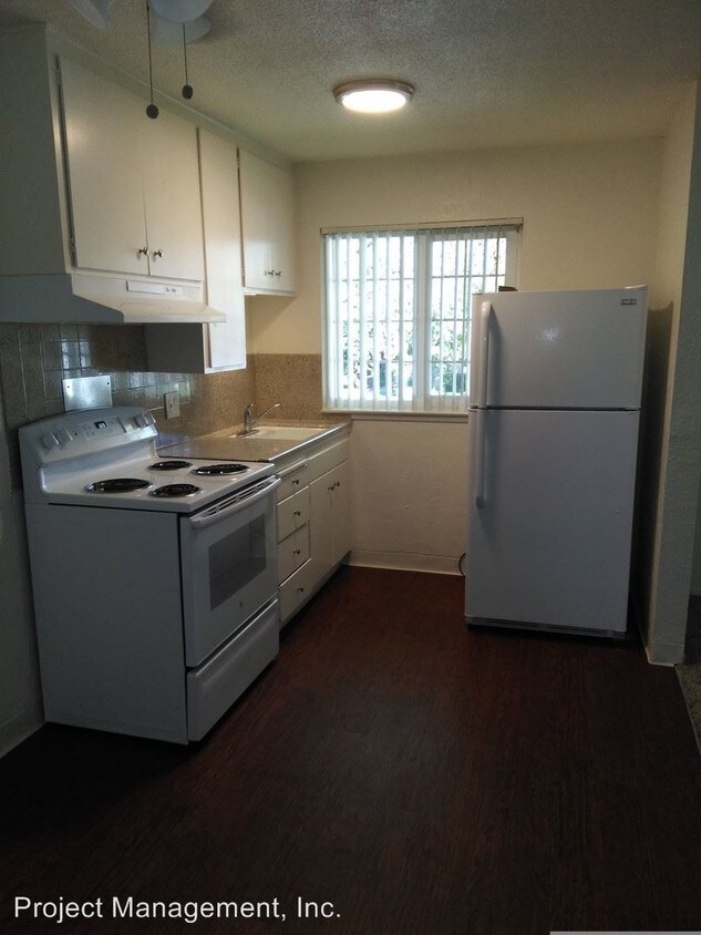 Primary Photo - 4620 Marconi Ave