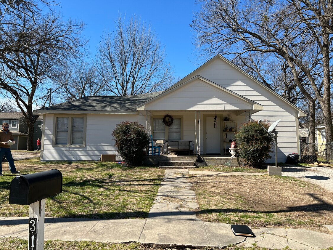 Foto principal - 317 Ritchey St
