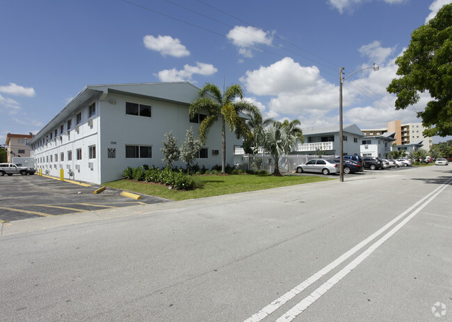 Building Photo - Waterview Apartments