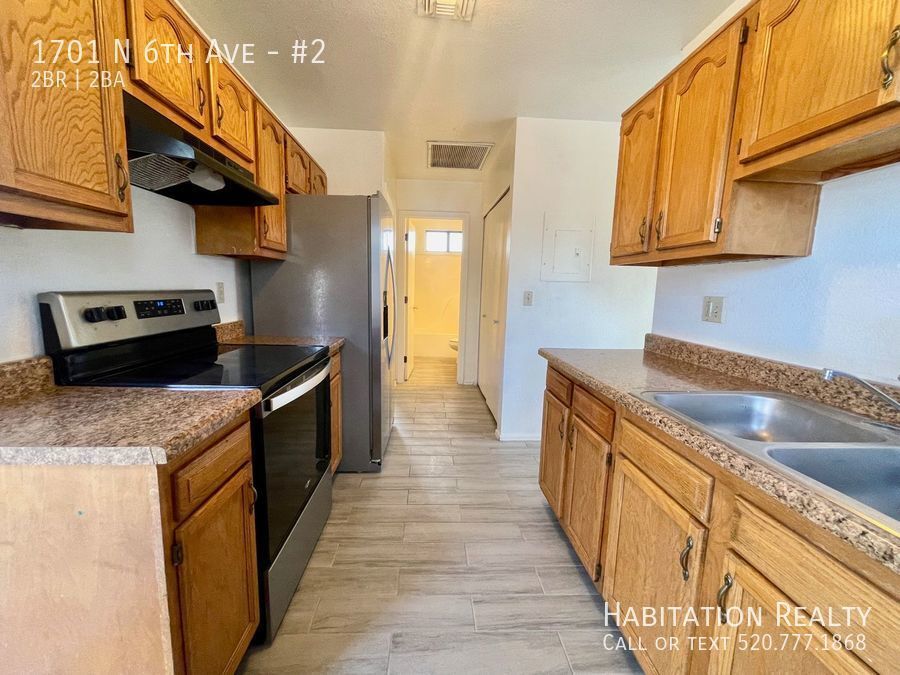 Foto principal - 2 bed/2 bath newly renovated! Easy biking,...