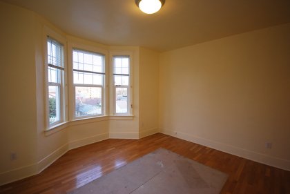 Building Photo - 212 N G St