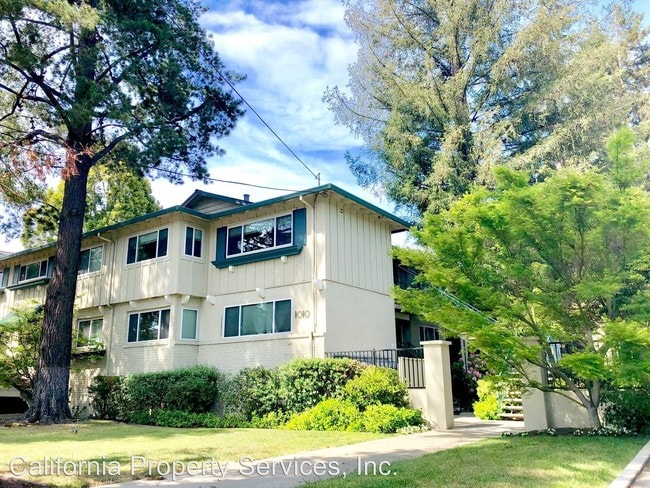 Building Photo - 1010 Noel Dr