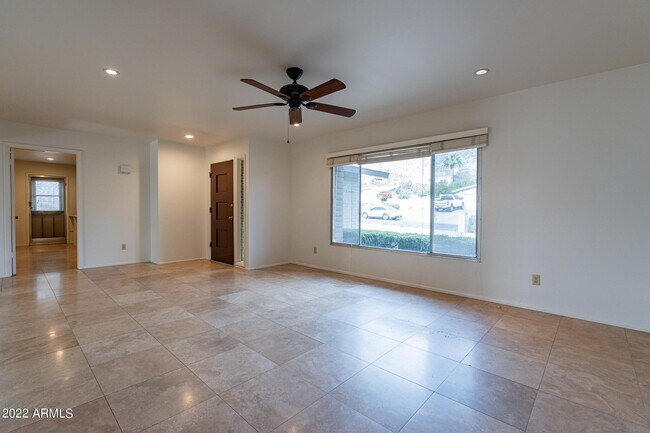 Foto del edificio - 7502 N 22nd Pl