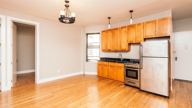 Building Photo - 516 Eastern Pkwy