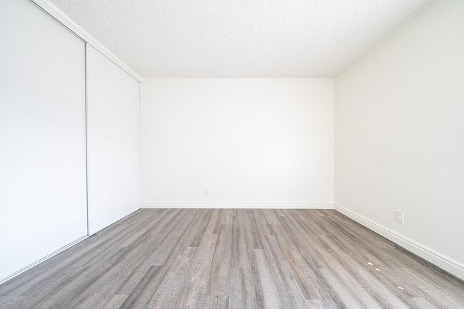 Foto del edificio - 1440 Oak Dr