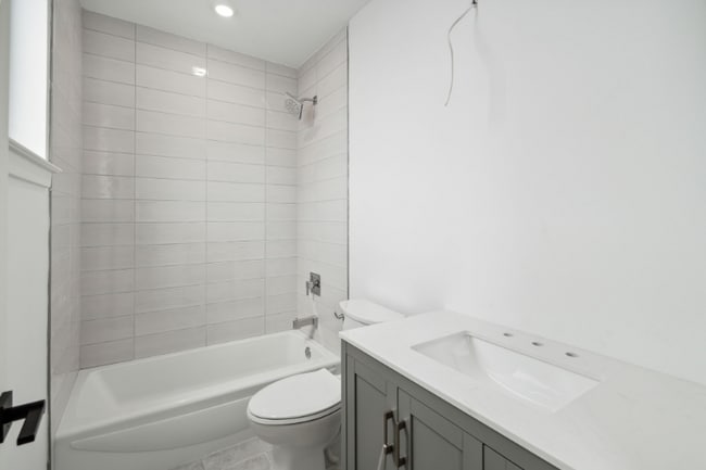 Building Photo - 1112 E Berks St