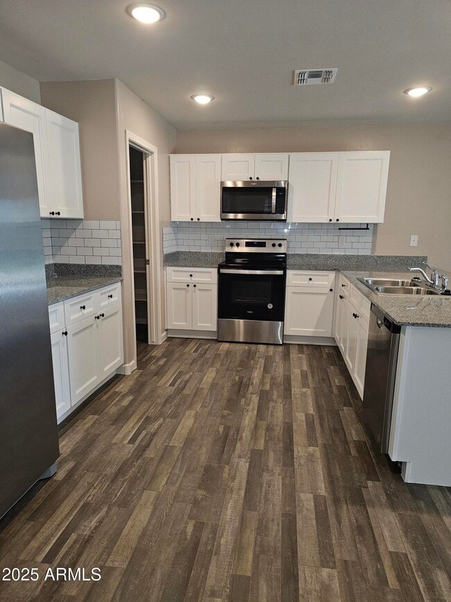 Foto del edificio - 1413 Sheep Wash Wy