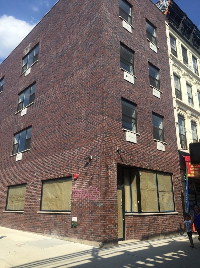 Building Photo - 1223 Broadway
