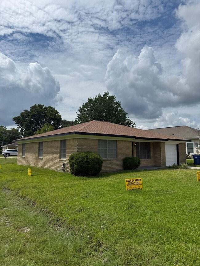 Building Photo - Gorgeous all renovated Home in Texas City,...