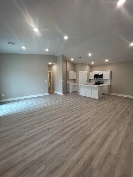 Building Photo - 12948 E Blake St