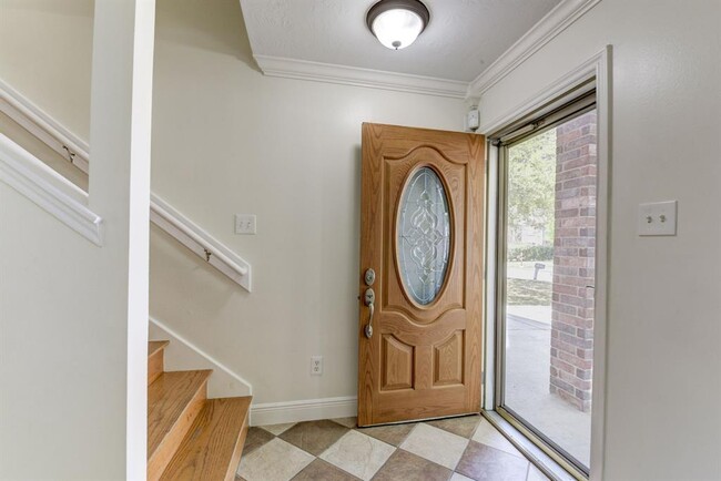Building Photo - 29419 Fox River Dr