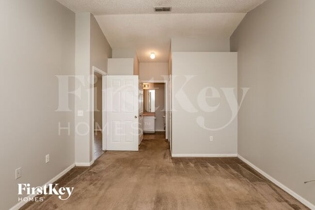 Building Photo - 7540 Groveoak Dr
