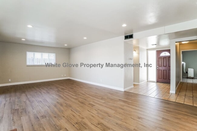 Building Photo - Bright & Spacious 4-Bedroom La Mirada Home
