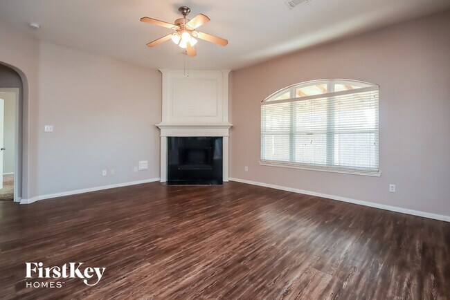 Building Photo - 4702 Mohave Cir