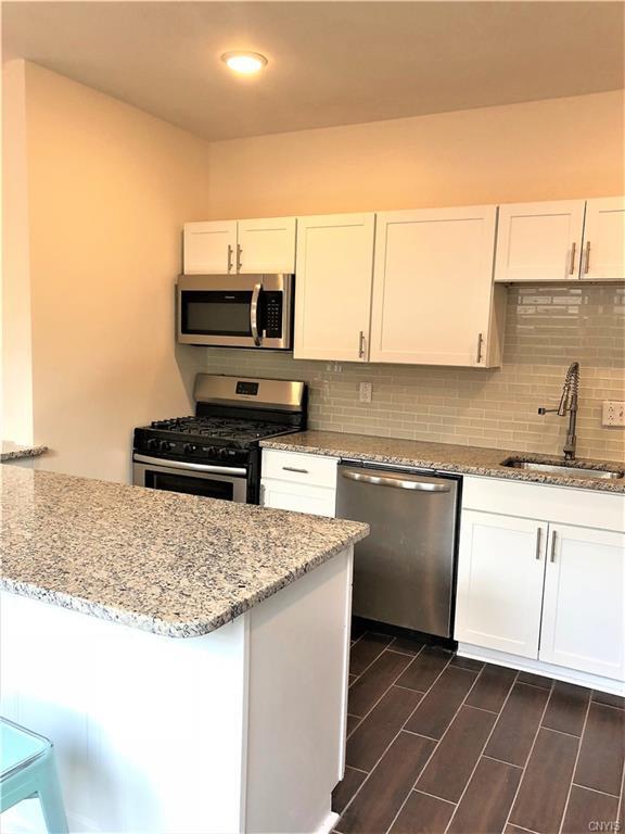 Foto del edificio - 304 Oak St