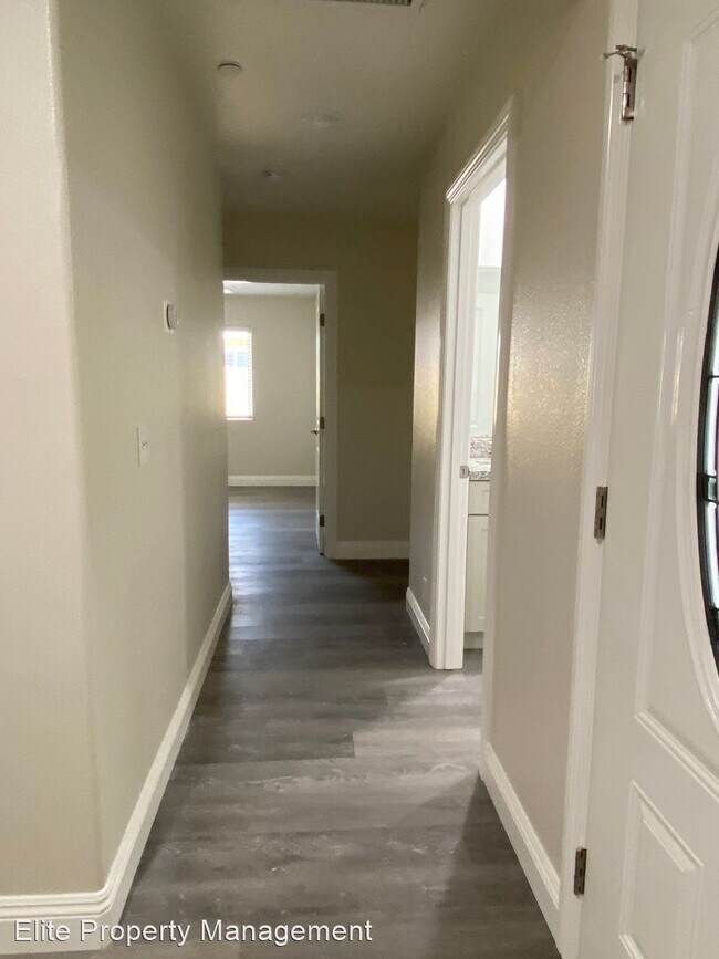 Building Photo - 4 br, 2 bath House - 1633 Mayo St
