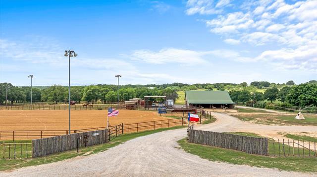 Primary Photo - 272 Private Rd 3143