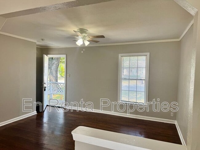 Building Photo - 3617 Bonnie Dr