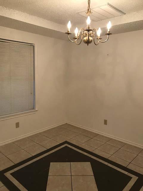 Foto del edificio - 1433 Danielle Dr