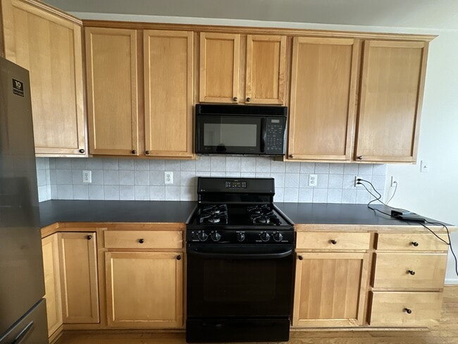 Building Photo - 420 Redland Blvd